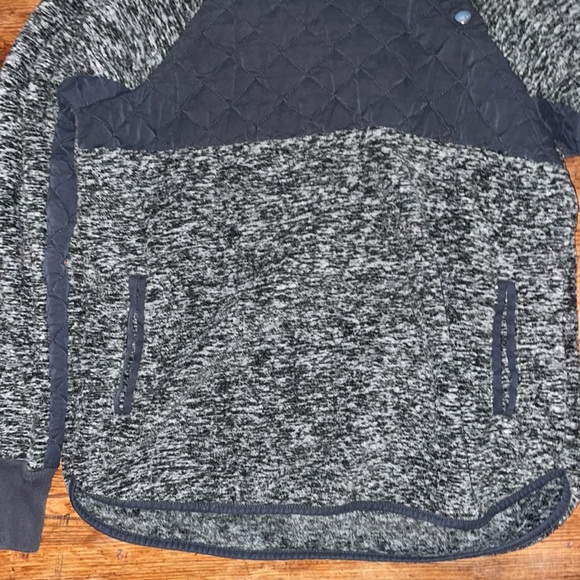 Abercrombie & Fitch Asymmetrical Snap-Up Fleece - Picture 7 of 12